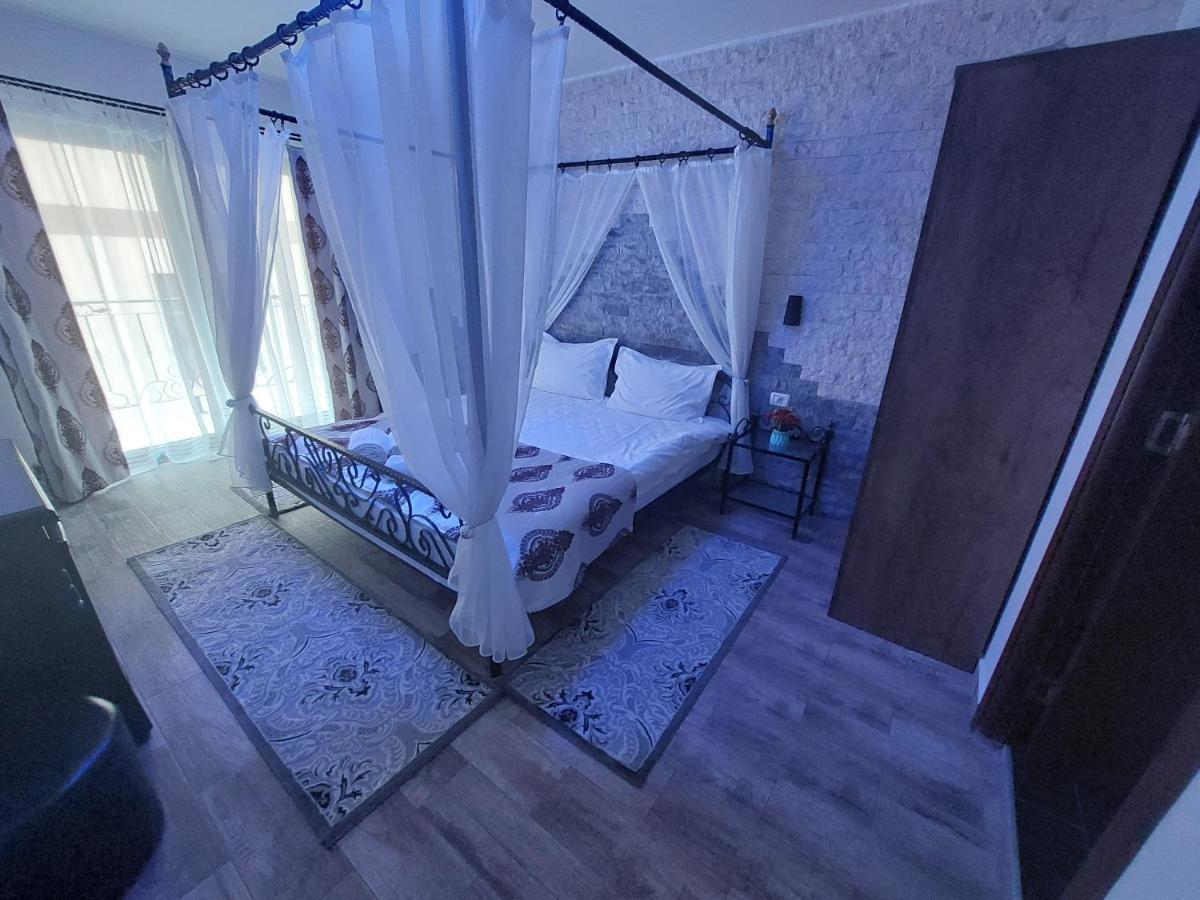 Fulg De Nea Hotel Синая Екстериор снимка