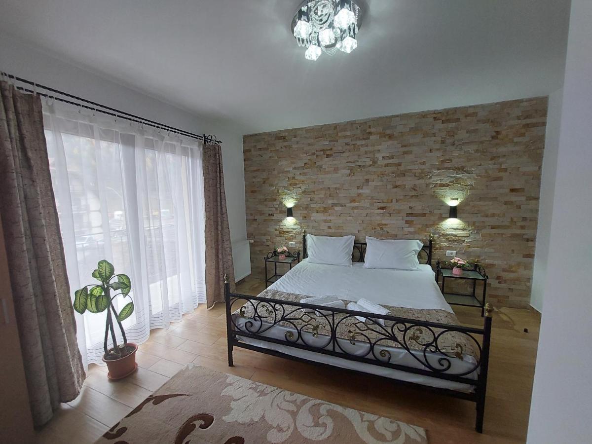 Fulg De Nea Hotel Синая Екстериор снимка